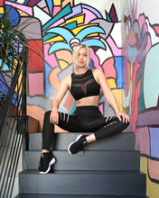 Load image into Gallery viewer, Chrome Motion Leggings - Black